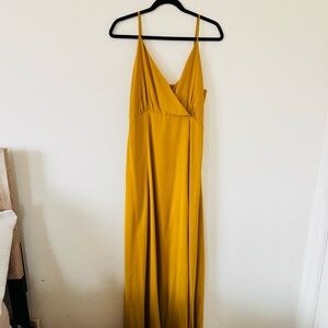 Lulu’s Elegant Chiffon Maxi Dress Size M